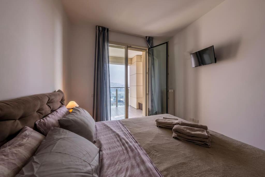 5 Stars Apart Sea View Генуя Экстерьер фото