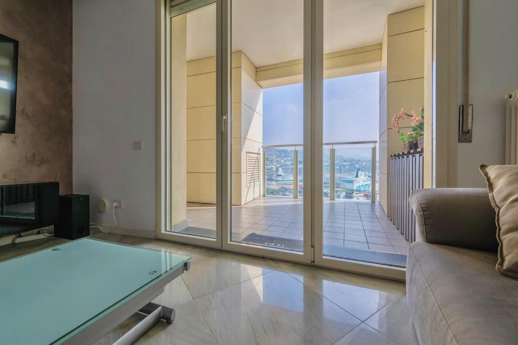 5 Stars Apart Sea View Генуя Экстерьер фото